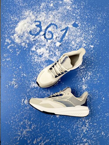 кроссовки мужские оригинал: Кроссовки от бренда 361’
очень качественные оригинал 💯
размер : 41