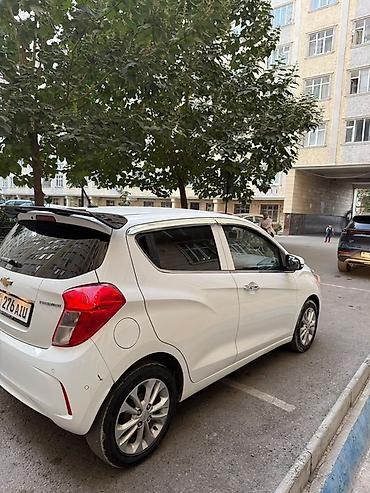 кия к 8: Chevrolet Spark: 2020 г., 1 л, Автомат, Бензин, Хэтчбэк — 4