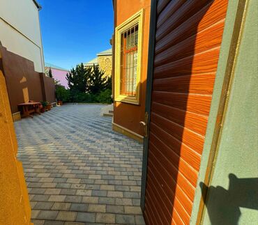 Həyət evləri və villaların satışı: 8 otaq, 365 kv. m, Orta təmir — 6