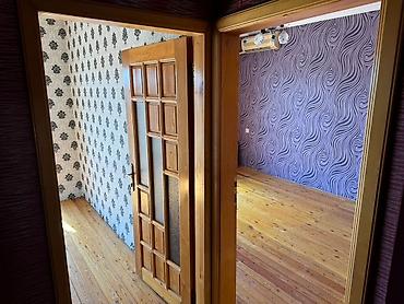 Köhnə tikili: Mənzilin təsviri Mənzil satılır Yeni günəşlidə D massivində yerləsən — 16