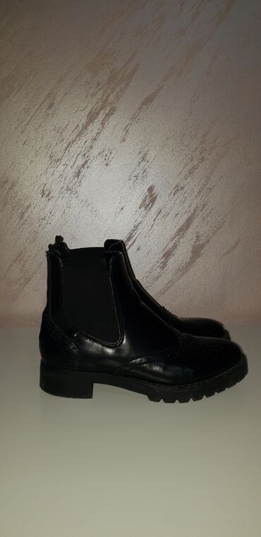 crne lakovane cipele: Ankle boots, 38