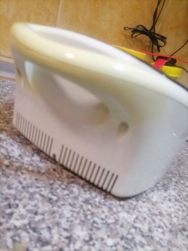 pic putni inhalator: Inhalator kompresorski Pic Italijanski dobar ispravan kompletan Sa