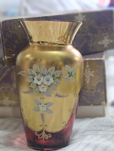 Digər dəstlər və servizlər: Zər ifa incəsənəti üslubunda dekorativ şüşə dəst - Tərkib: 1 ədəd iri — 2