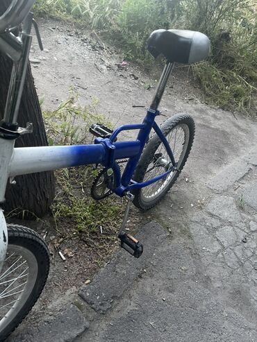 велосипед 20: Велосипед кама наклейки сняты в хорошем состоянии высота седушки