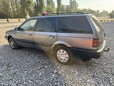 донголок саната: Volkswagen Passat Variant: 1989 г., 1.8 л, Универсал — 1