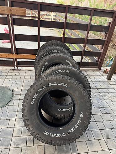 295 80: Шины 285 / 70 / R 17, Всесезонная, Б/у, Комплект, Внедорожные (АТ/МТ), США, GoodYear — 1