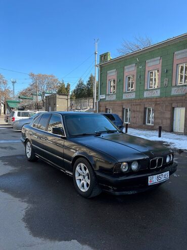 вев 34: BMW 5 series: 1990 г., 2.5 л, Механика, Бензин, Седан