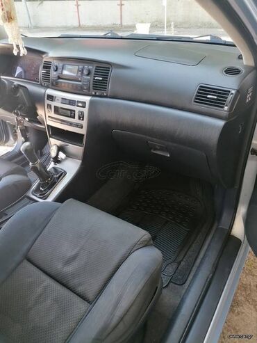 Toyota: Toyota Corolla: 1.4 l. | 2005 έ. Χάτσμπακ — 4