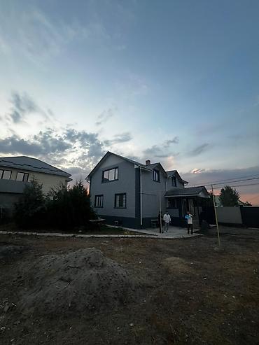 Продажа домов: 6 комнат и более, 200 м², 5 соток, Бишкек, Ак-Ордо ж/м Агентство недвижимости — 10