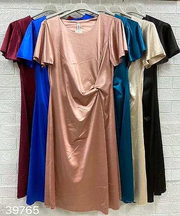 Haljine: ⚜️ Univerzalna velicina odgovara do 3xl
⚜️ Haljina 2400 din — 16