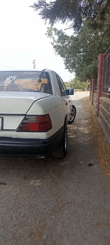 продаю авто мерс: Mercedes-Benz W124: 2003 г., 2.3 л, Автомат, Бензин, Седан