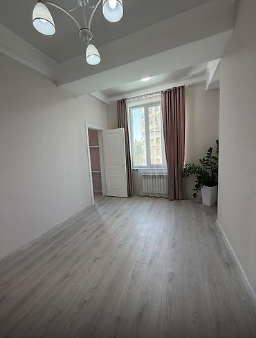 Продажа квартир: 2 комнаты, 67 м², 12 мкр Элитка, 3 этаж, Евроремонт — 3