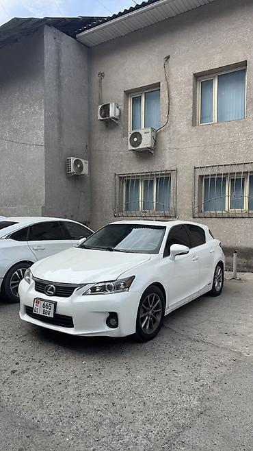 01: Lexus CT: 2013 г., 1.8 л, Автомат, Гибрид, Хэтчбэк — 2