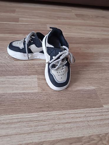 Uşaq dünyası: Uşaq ayaqqabısı. Unisex. 27 razmerdi — 1