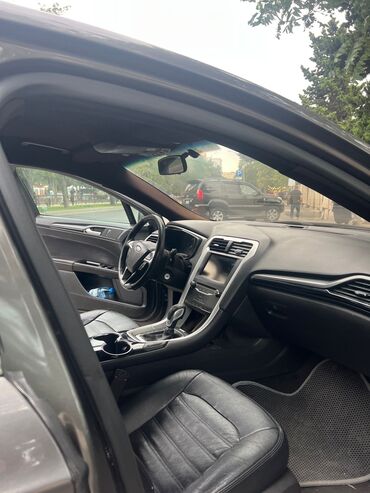 заводские тонированные стекла: Ford Fusion sedan – tünd boz rəng, zərif və aerodinamik dizayn. Əsas