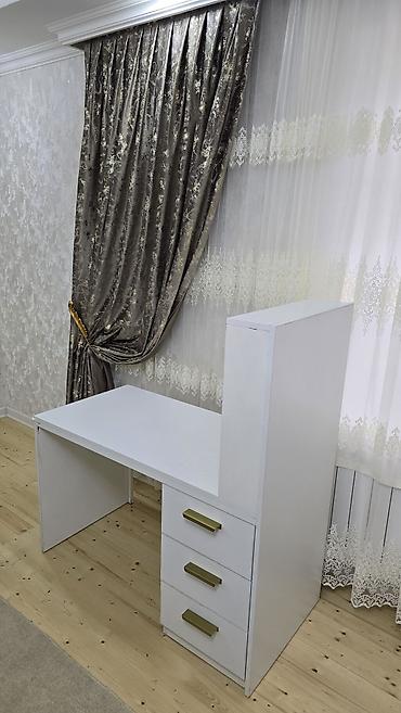 ofis stullar: Düz masa, Stulsuz, Polkalı, Siyirməli, Sadə laminat — 2