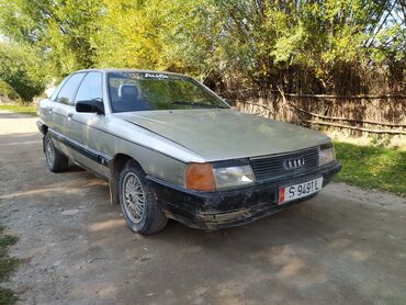 авто аврийном состоянии: Audi 100: 1989 г., 2.3 л, Механика, Бензин, Седан