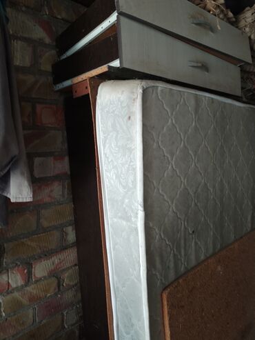 бешик жабдуулары: Шкаф-купе распашного типа и матрас - Шкаф трехстворчатый с