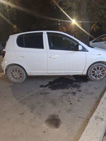 Toyota: Toyota Vitz: 2002 г., Механика, Бензин, Хэтчбэк