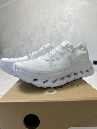 gray team фикс: Кроссовки On - Цвет: белый total white - Верх: бесшовный — 2