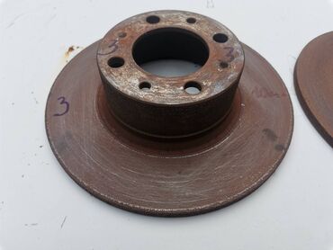 Auto delovi: Disk prednjih kocnica Lada 7 Riva 3,4. Polovno, ocuvano, kao novo — 4