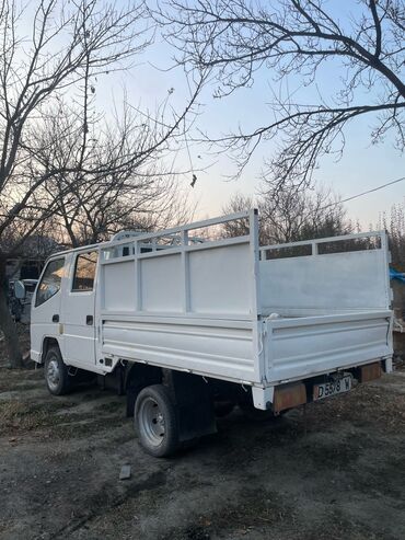 китайский грузовой: Легкий грузовик