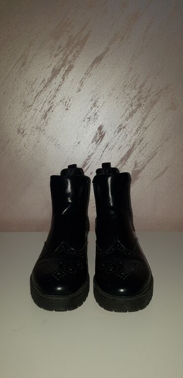 Gležnjače: Gležnjače, 38 — 5