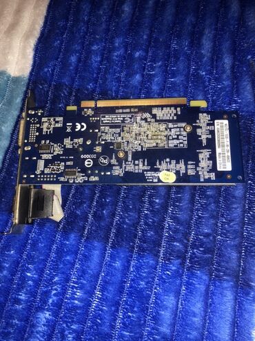 4 mom: Videokart GeForce 210, < 4 GB