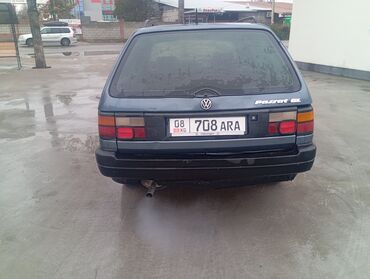 Volkswagen: Volkswagen Passat: 1990 г., 1.8 л, Механика, Бензин, Универсал