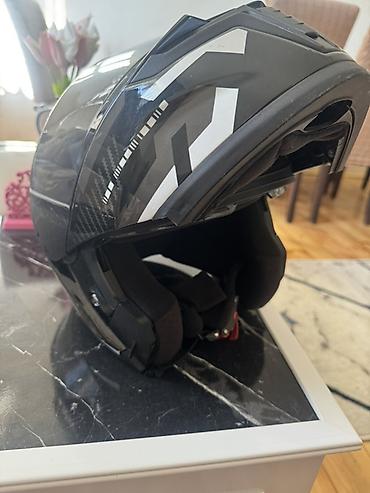 moto blok: Moto dəbilqə – tam üzlü (full-face) model Xüsusiyyətlər: - Rəng və — 5