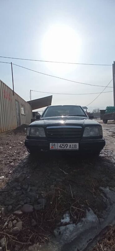 mersedes benz: Mercedes-Benz W124: 1994 г., 2 л, Механика, Газ, Седан