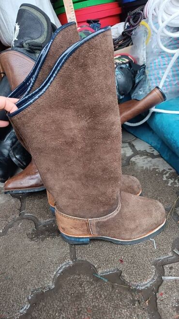 Товары и оборудование для с/х животных: Ээр,токум,тердик,ат жабуу,така мык,аркан,ремень,мешок,картошка — 6