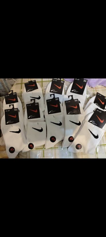 рестоврация одежды: В наличии белые носки nike в хорошем качестве хорошо отстирается 1