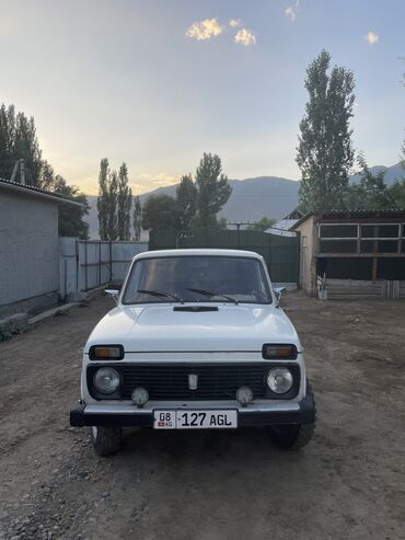 купить автомобиль в кыргызстане: ВАЗ (ЛАДА) 4x4 Niva: 1980 г., 1.6 л, Механика, Бензин, Универсал