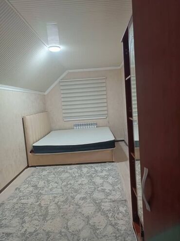 снять квартиру ош на месяц: 4 бөлмө, Кыймылсыз мүлк агенттиги, Чогуу жашоосу жок, Толугу менен эмереги бар