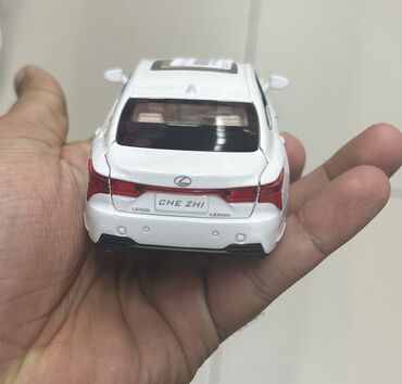 Avtomobil modelləri: Leksus sedan modelinin metal die-cast oyuncaq maketi - Korpus: metal — 9