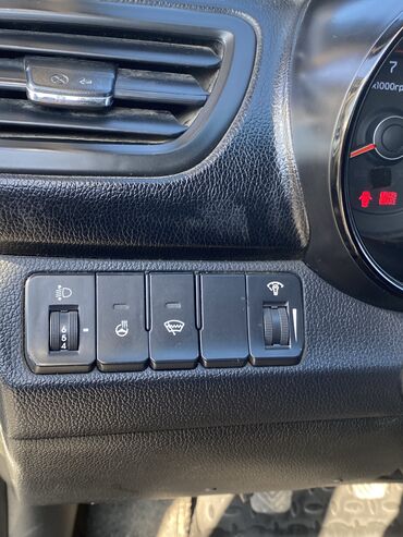 Kia: Kia Rio: 2013 г., 1.6 л, Механика, Бензин — 3