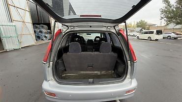 hond: Honda Stream: 2002 г., 2 л, Механика, Бензин, Минивэн — 7