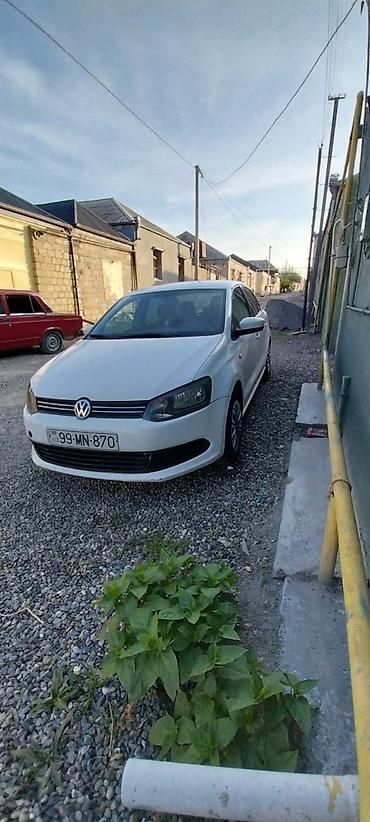 masin zapi: Volkswagen Polo: 1.6 l | 2012 il Sedan — 3