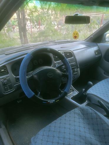 li 8: Nissan Primera: 2001 г., 1.8 л, Механика, Бензин, Хэтчбэк — 4