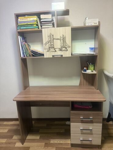 умничка у тумбочки бригада: Кеңсе эмереги комплекти, Диван, ДСП, түсү - Кара