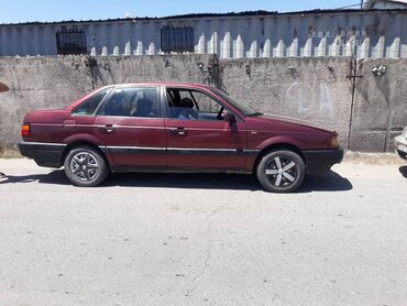зарядное устройство электромобиль: Volkswagen Passat: 1989 г., 1.8 л, Механика, Бензин, Седан