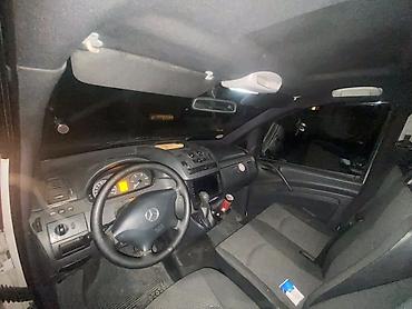 mini motoblok: Mercedes-Benz Vito: 2.2 l | 2011 il Van/Minivan — 5