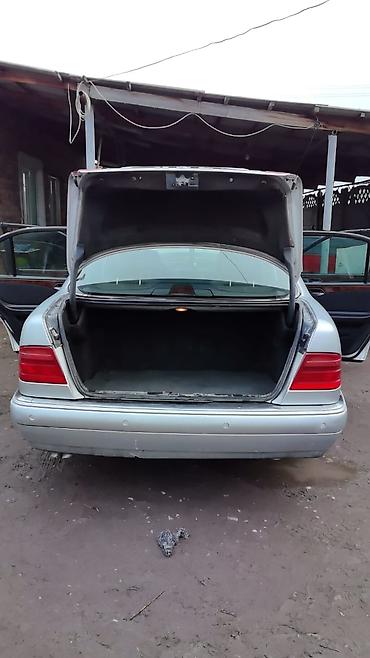 Mercedes-Benz: Mercedes-Benz E-Class: 1987 г., Дизель — 9