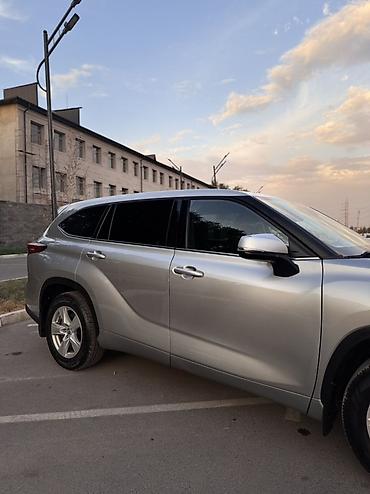 голиф 2: Toyota Highlander: 2022 г., 2.5 л, Автомат, Гибрид, Кроссовер — 7