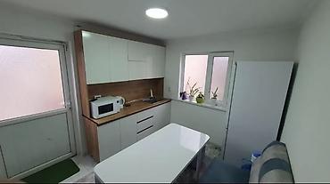 Долгосрочная аренда домов: 300 м², 7 комнат — 17