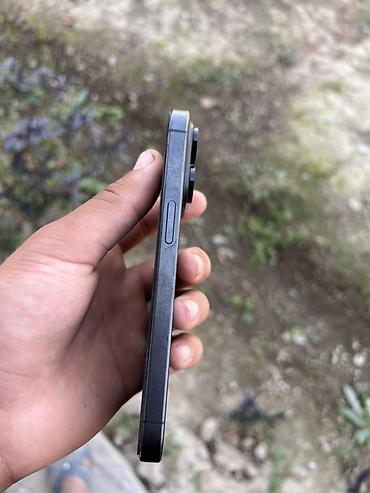 Apple iPhone: IPhone 15 Pro, Б/у, 128 ГБ, Черный, Защитное стекло, Чехол, 88 % — 3