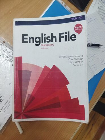 Другие книги и журналы: Книга и Тетрадь вместе продаю новый 
English File

не пользовался