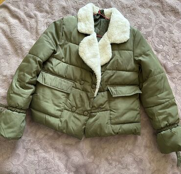 теплые женские куртки на зиму: Куртка, хорошего качества, на весну-осень теплая