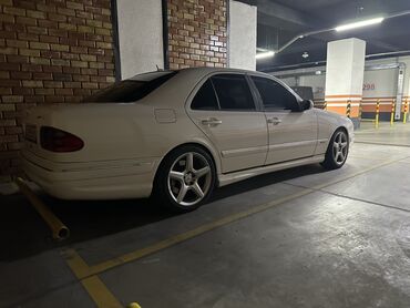 Mercedes-Benz: Mercedes-Benz E-Class: 2000 г., 5.5 л, Седан — 7